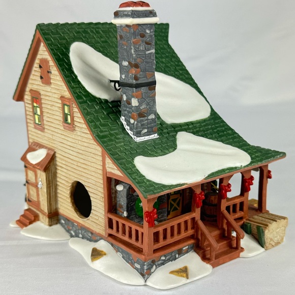 Vintage Department 56 Moggin Falls General Store Light-Up Holiday Decoration - Picture 8 of 10